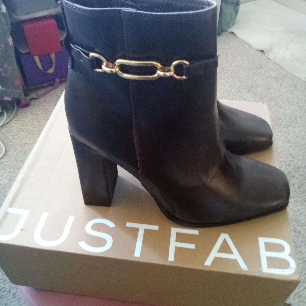 JustFab Women's Black Ankle Boots